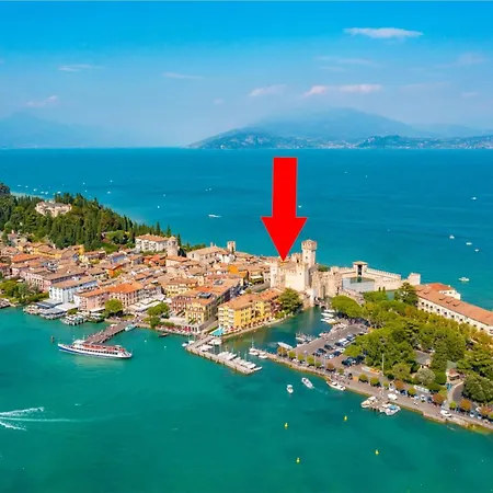 Syrmioncello - Castle Lounge Sirmione